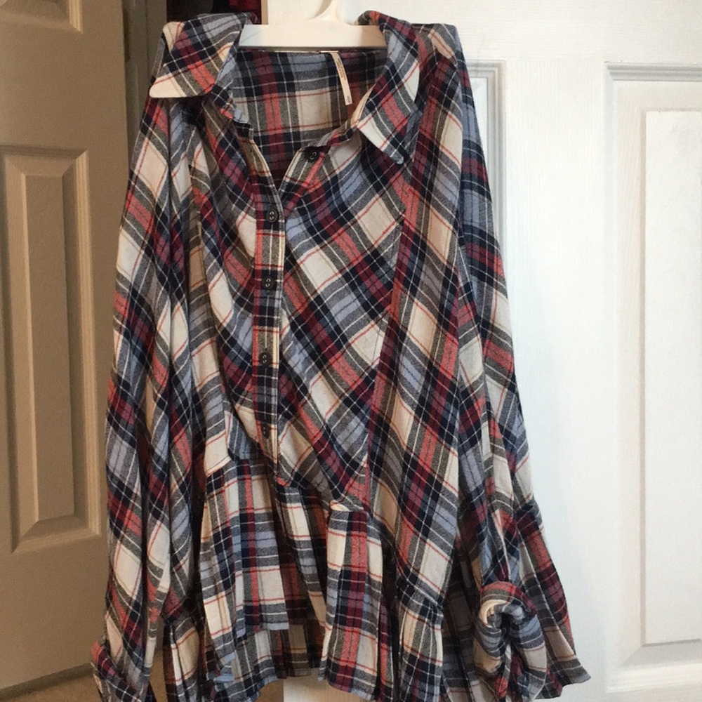FREE PEOPLE CROPPED FLANNEL TOP WORN ONCE